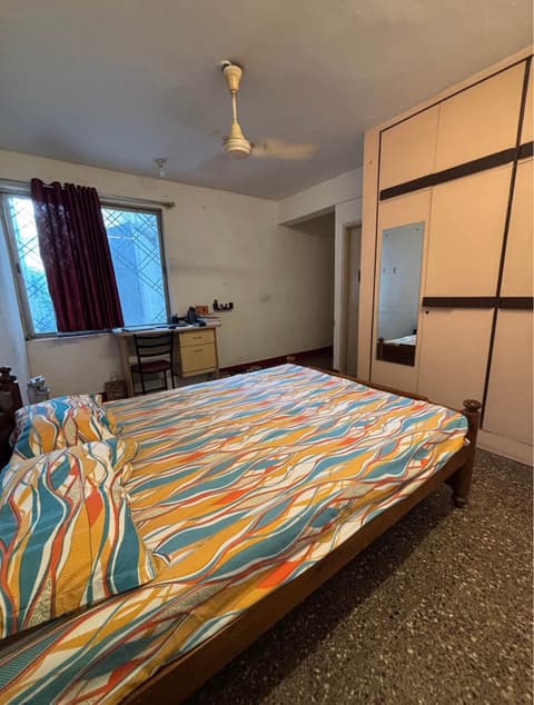A photo of the room in MG Road